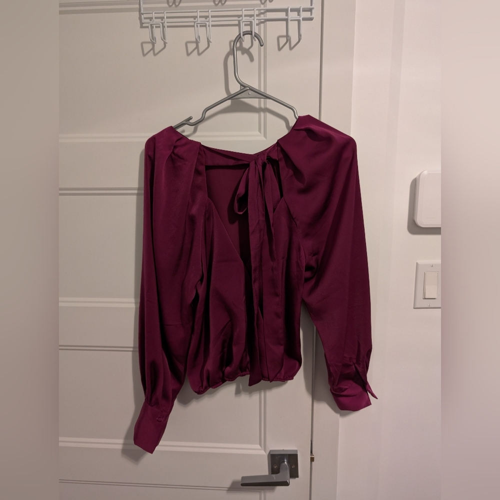 Dynamite/Plum Open Back Blouse Sz S - Picture 2 of 5